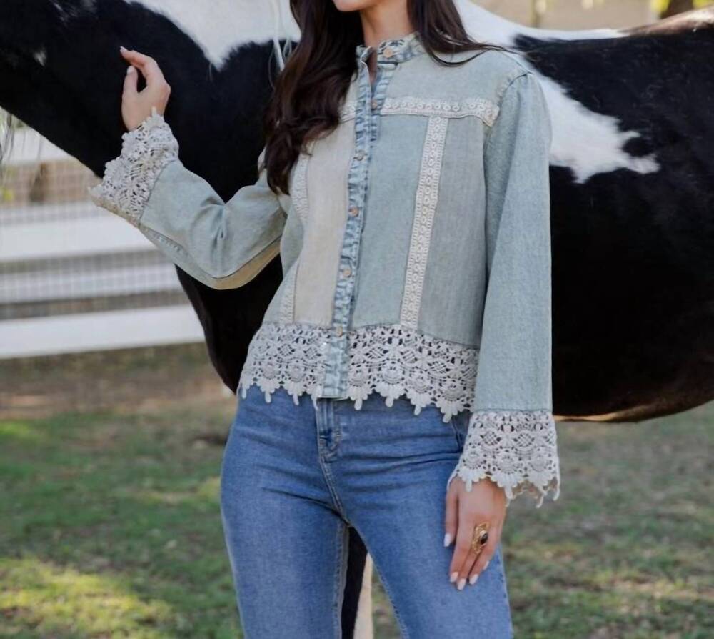 NEW YOUNG THREADS boho western lace trim top in latte/denim